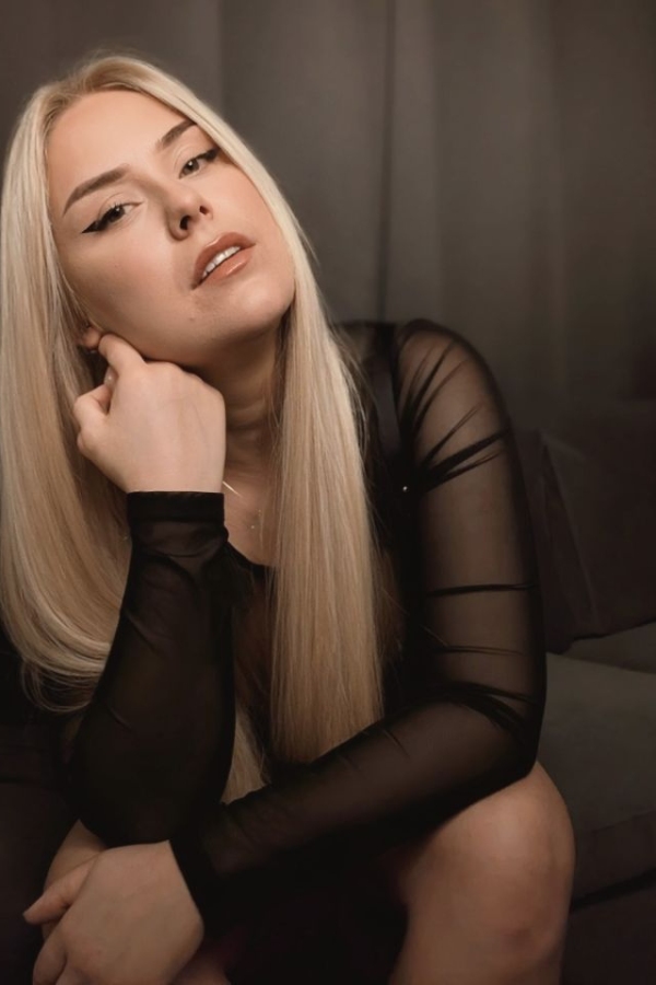 Kathy Kyoto - Bizarre Lady in the Dominatrix Studio TBZ