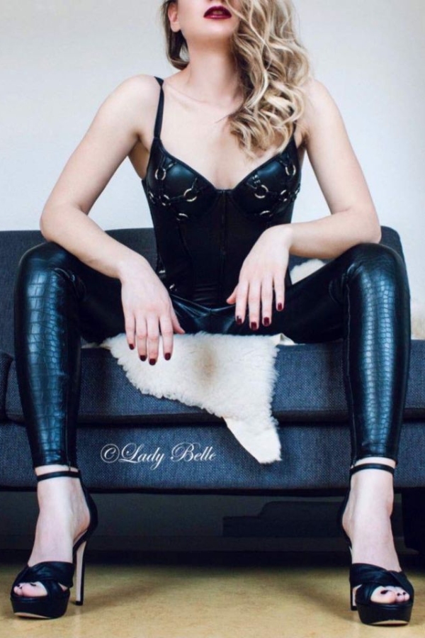 Lady Belle - Dominatrix in the Dominatrix Studio TBZ