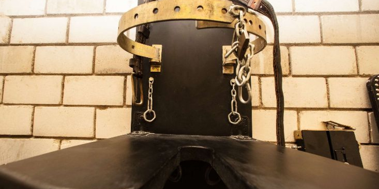 The Holding Cell - Dominastudio TBZ Esslingen